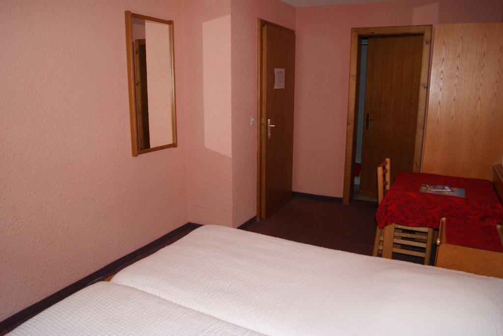Hotel Restaurant Du Cret Bourg-Saint-Pierre Luaran gambar